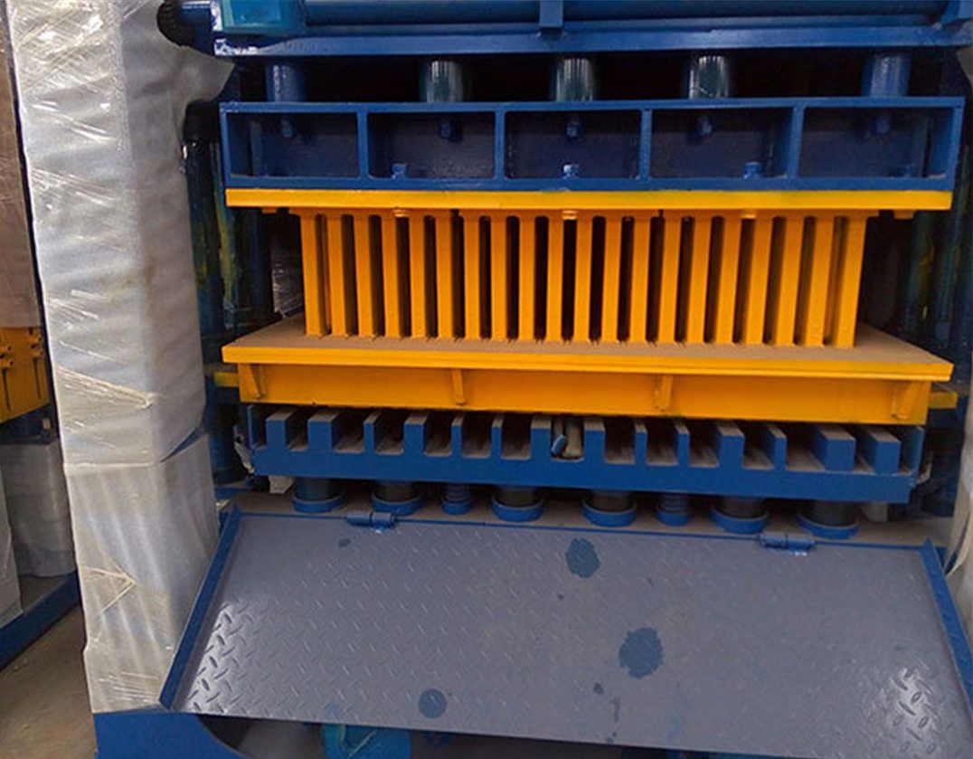 Interlocking Cement Block Making Machine